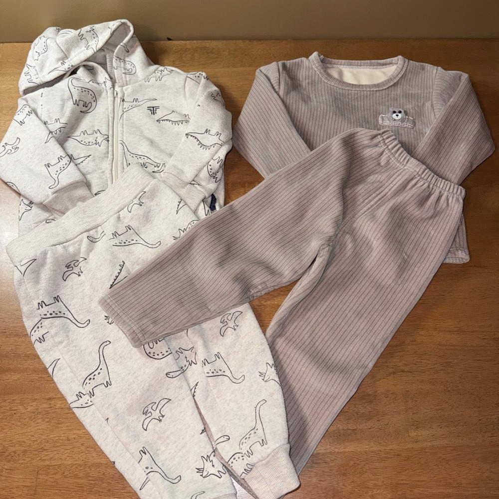 Tahari Dinosaur Hoodie Jogger Set & BovgaNeva Ribbed Velour Lounge Set 2T 100